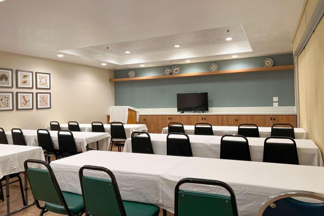 Mainstay Suites Orange County John Wayne Airport Σάντα Άνα Εξωτερικό φωτογραφία