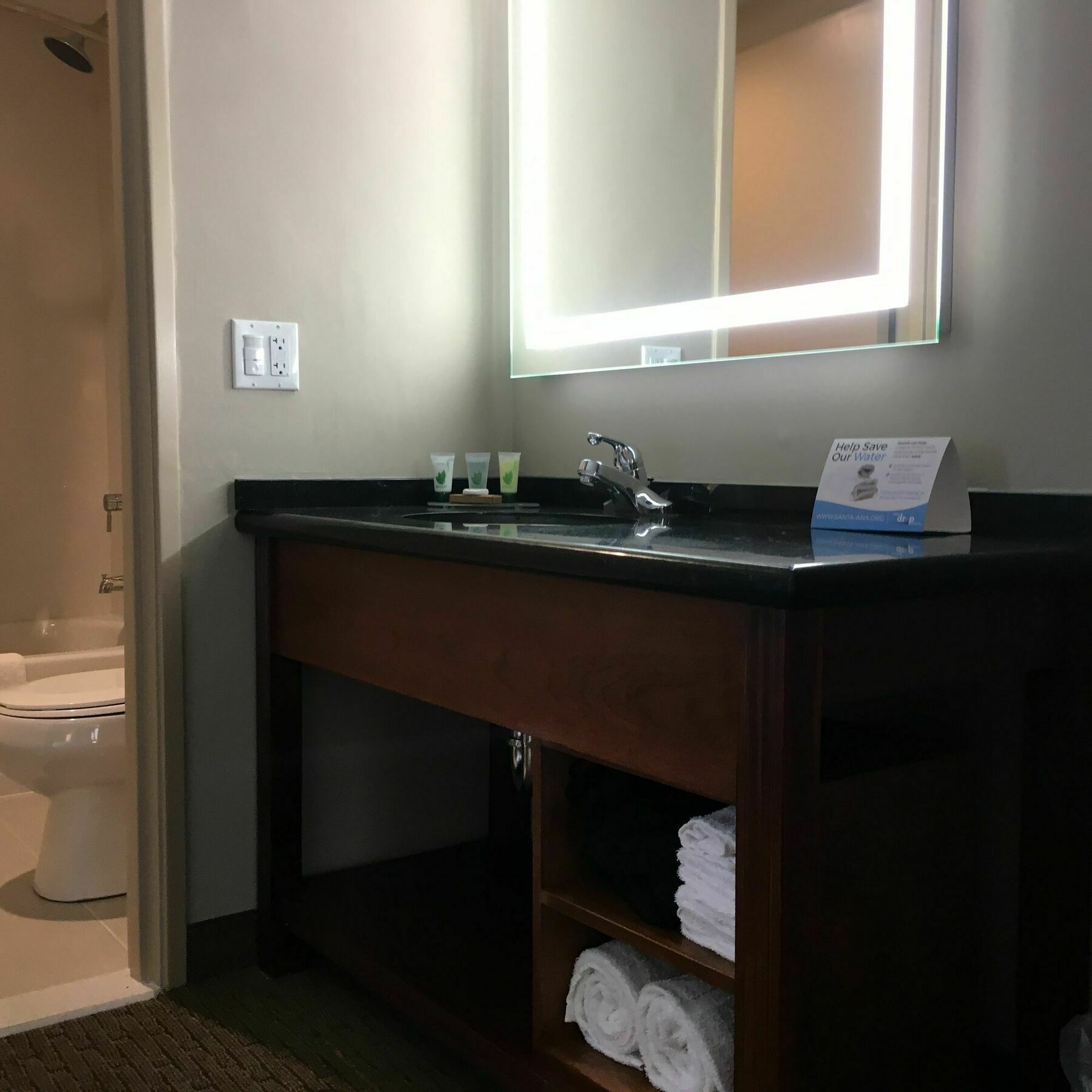 Mainstay Suites Orange County John Wayne Airport Σάντα Άνα Εξωτερικό φωτογραφία